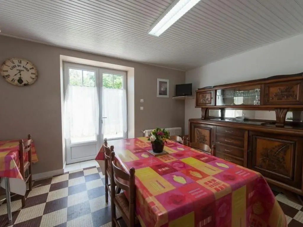 Gite Saint-Urbain, 3 pièces, 4 personnes - FR-1-426-303