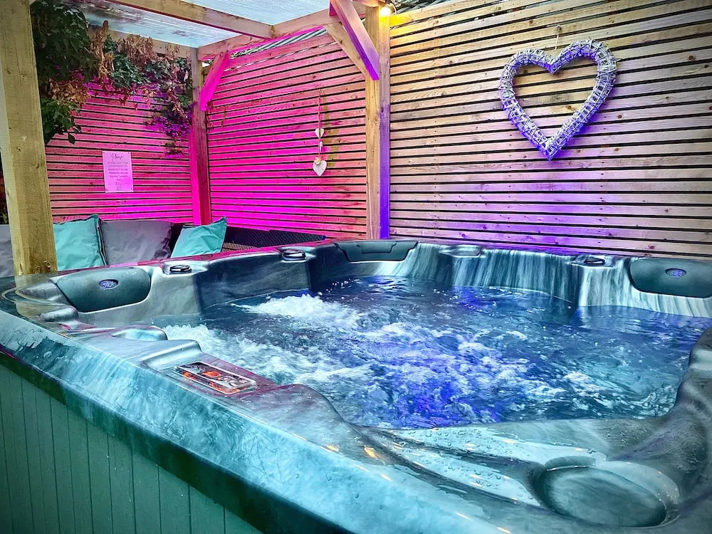 Clifton Stylish Hot Tub House in Blackpool