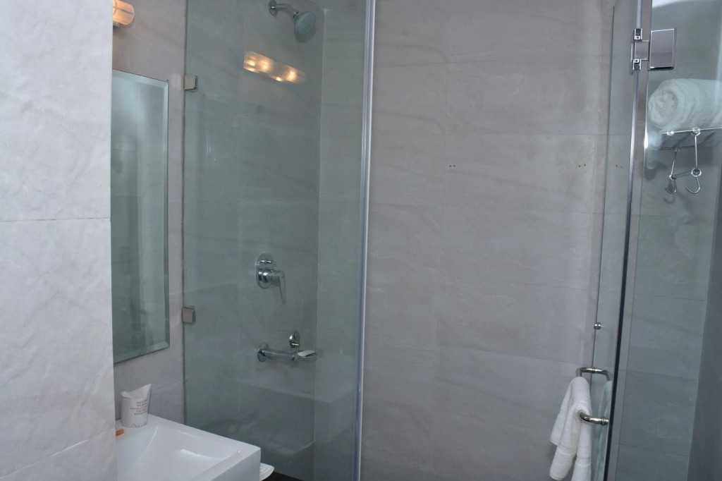 Hide Away Suites