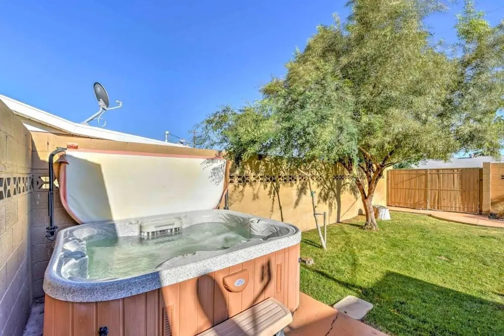 SLS Old Town Diamond Private Renovated Home - Free Heated Pool, Spa, F