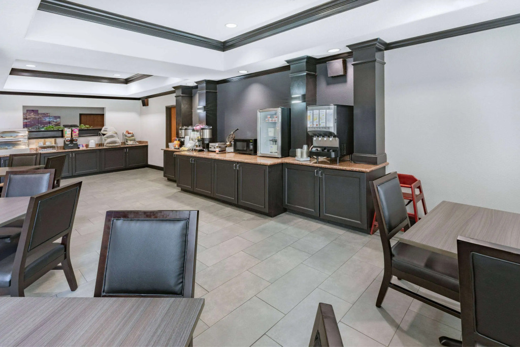 Wingate by Wyndham Houston Bush Intercontinental Airport
