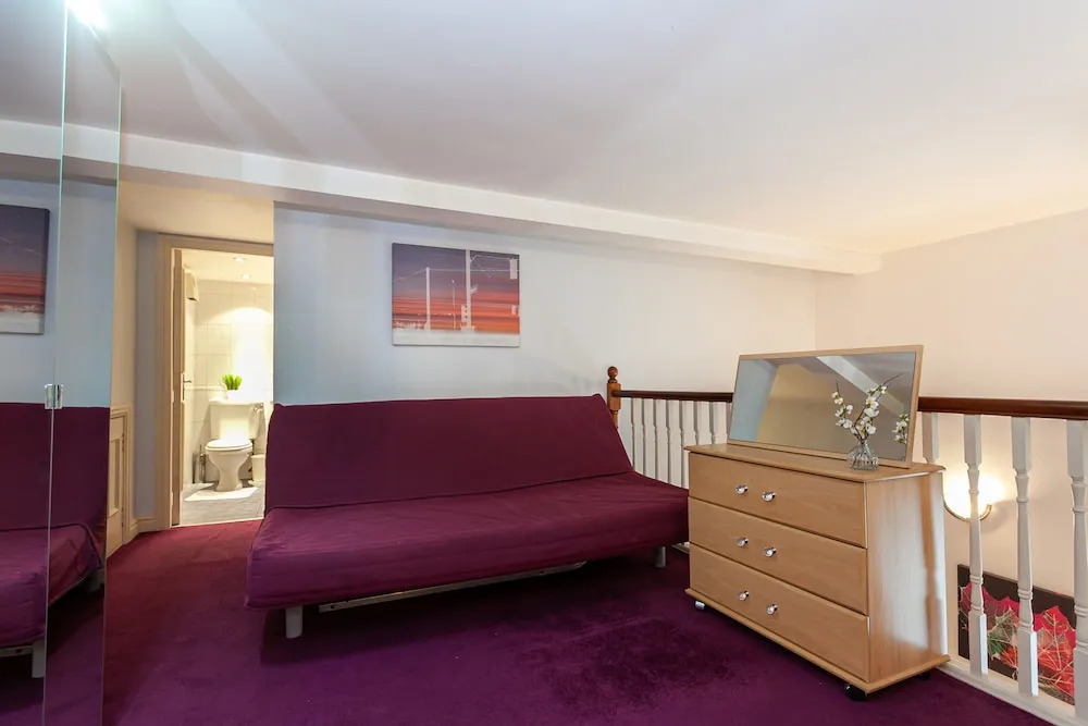 Karah Suites Wilton Place