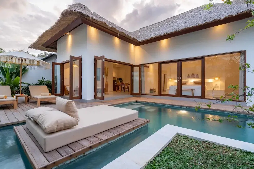 Villa Lounes 1 - Luxury 1BR Villa Walking Distance to the Beach
