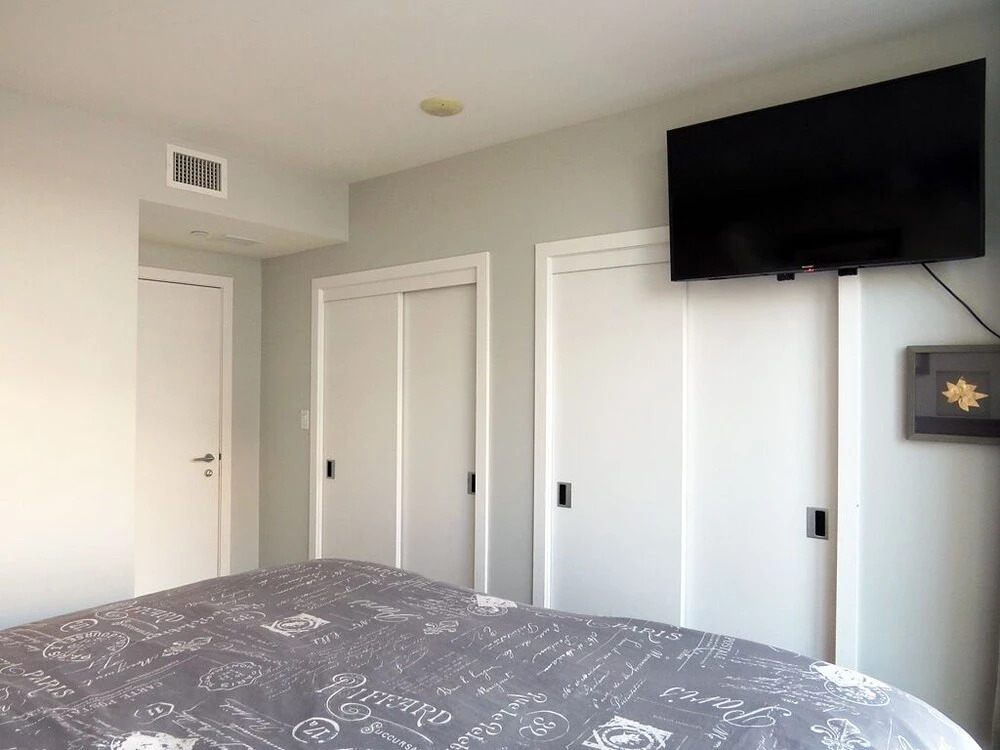 11th Heaven Contemporary Condo Heart of Downtown