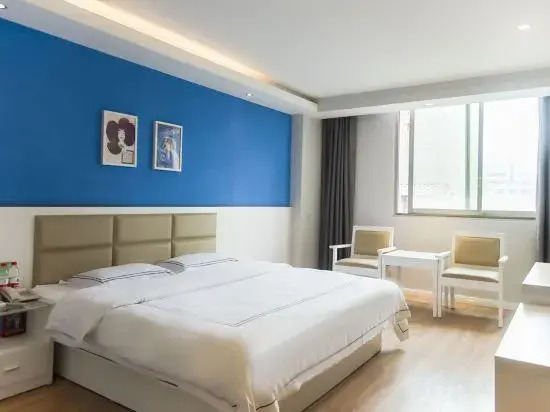 Today Inns (Shaoyang Hongqi Road)