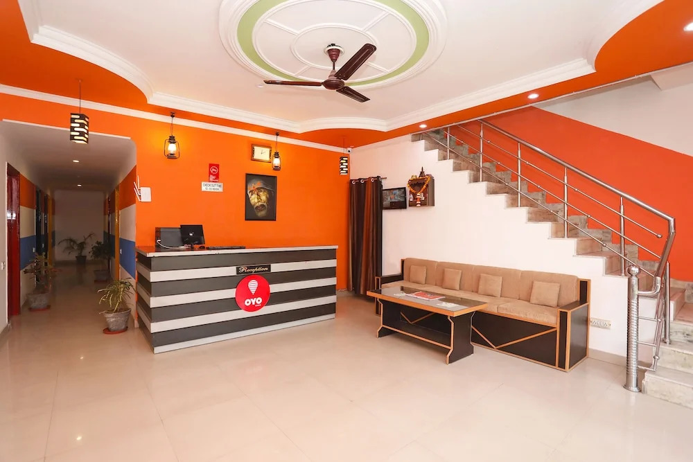 OYO 10875 Optimum i Hotel