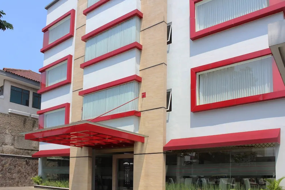 Airy Kiaracondong Ibrahim Adjie Bandung