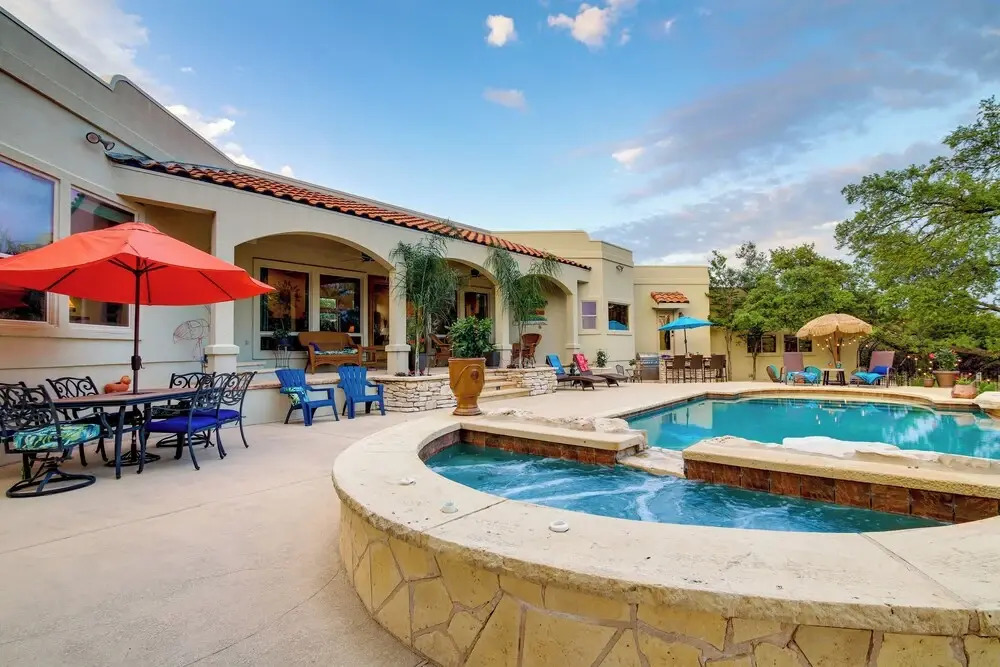 Luxe Lake Travis Vacation Rental w/ Heated Pool