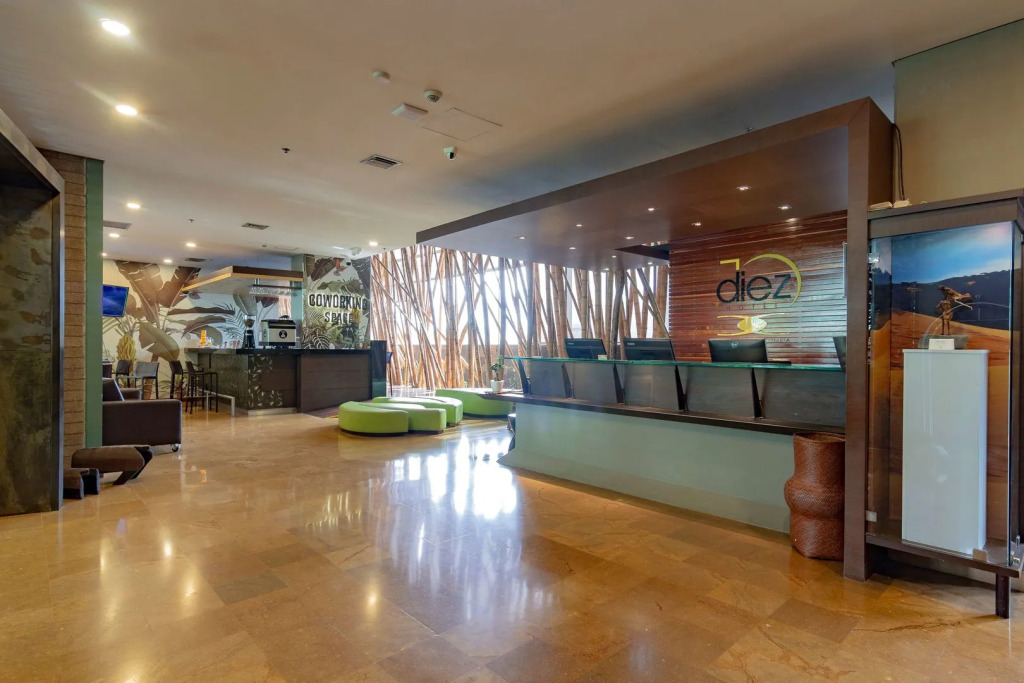 Diez Hotel Categoría Colombia