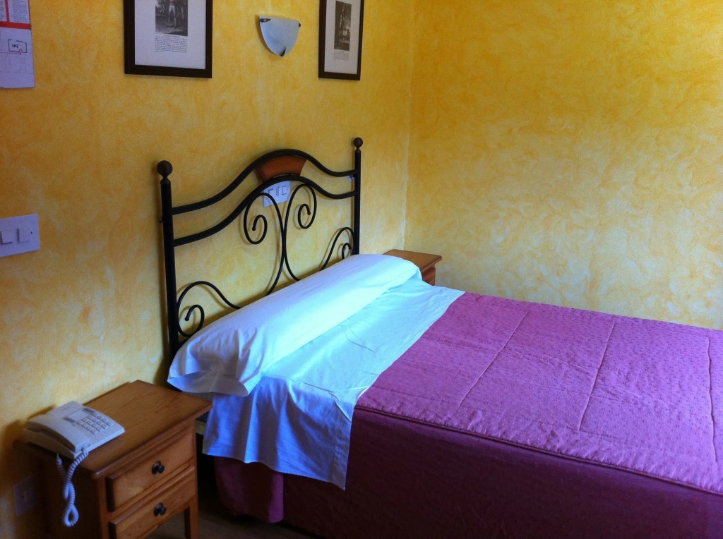 HOSTAL RIO ARA BELLOSTA by Vivere Stays