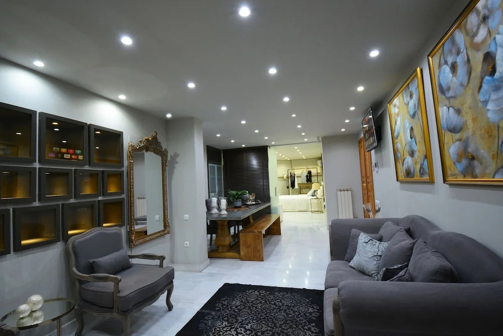 Jootiq Loft