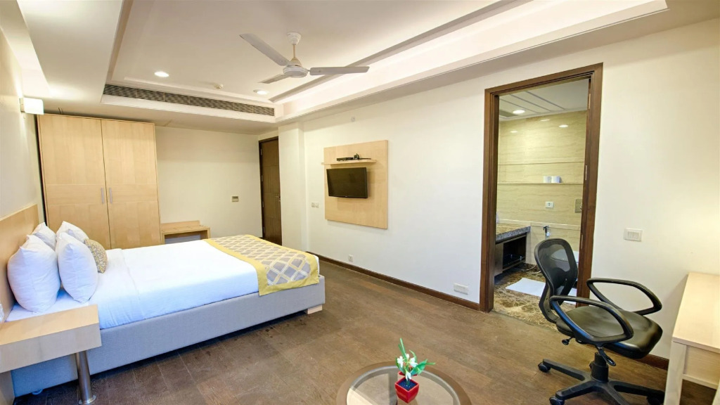 Stately Suites Golf Course Road