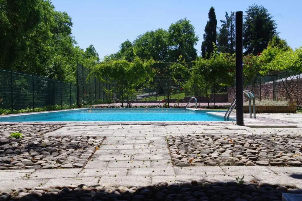 Logis Hôtels Domaine du Châtelard