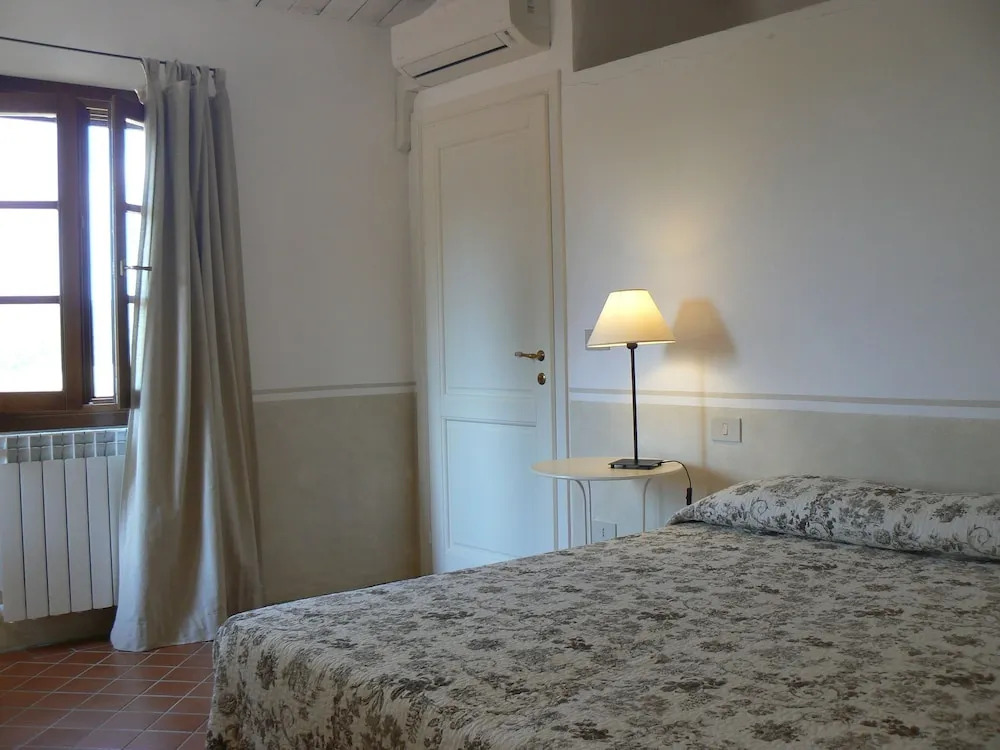 Luxury air Conditioned Villa With Private Pool on Large Grounds With Terrace