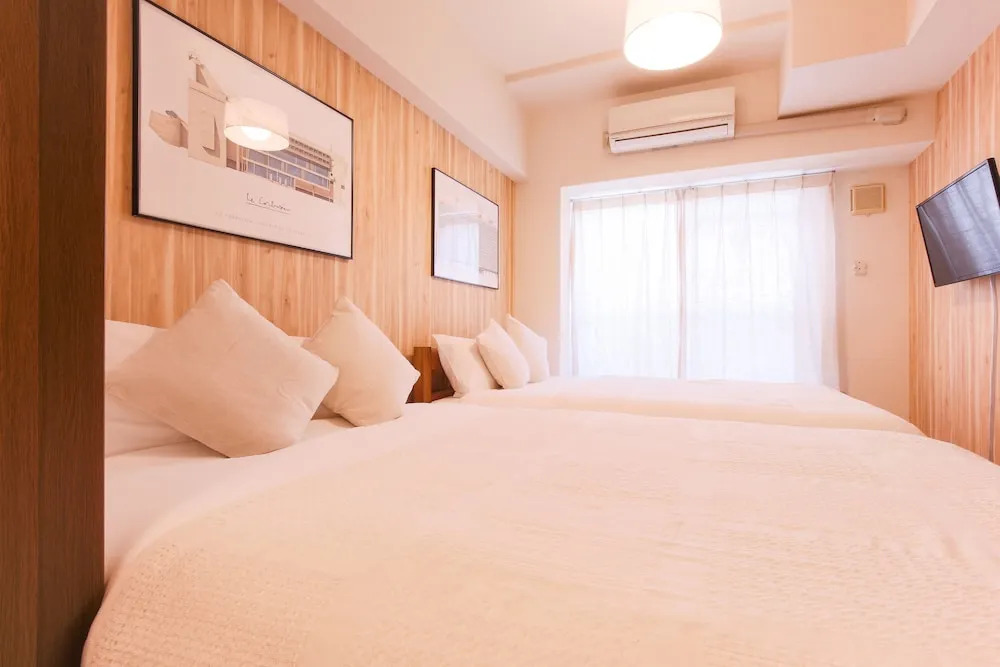 Grand Court Namba 605