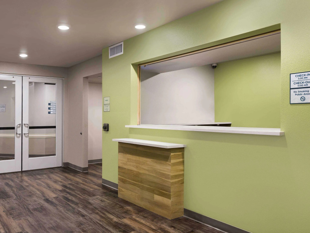 WoodSpring Suites Woodbridge Menlo Park Area