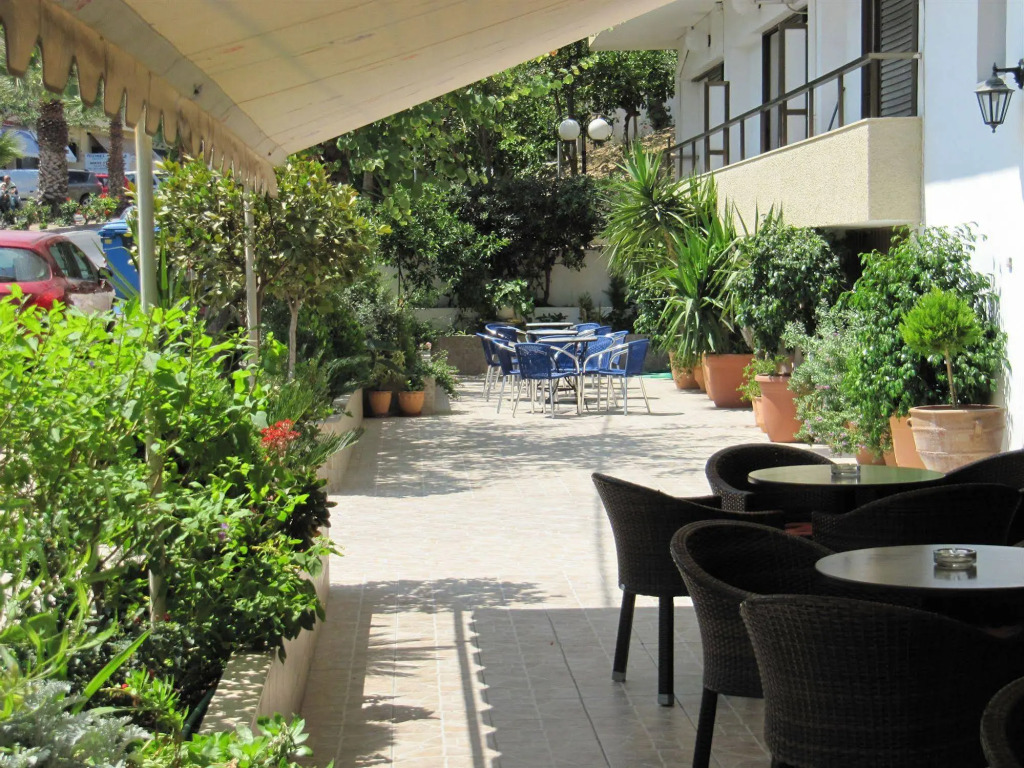Athinaikon Hotel