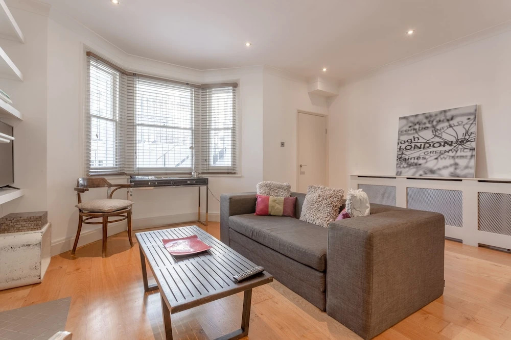 Spacious 1 Bedroom Flat in Fulham