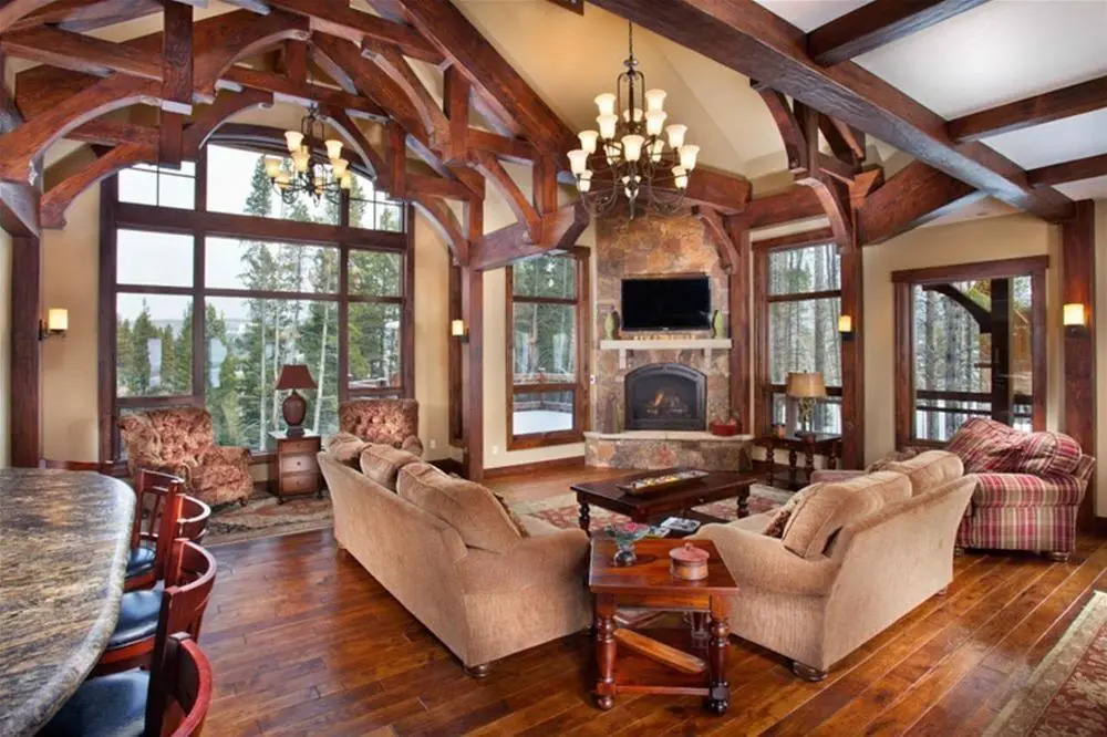 5 O Clock Lodge