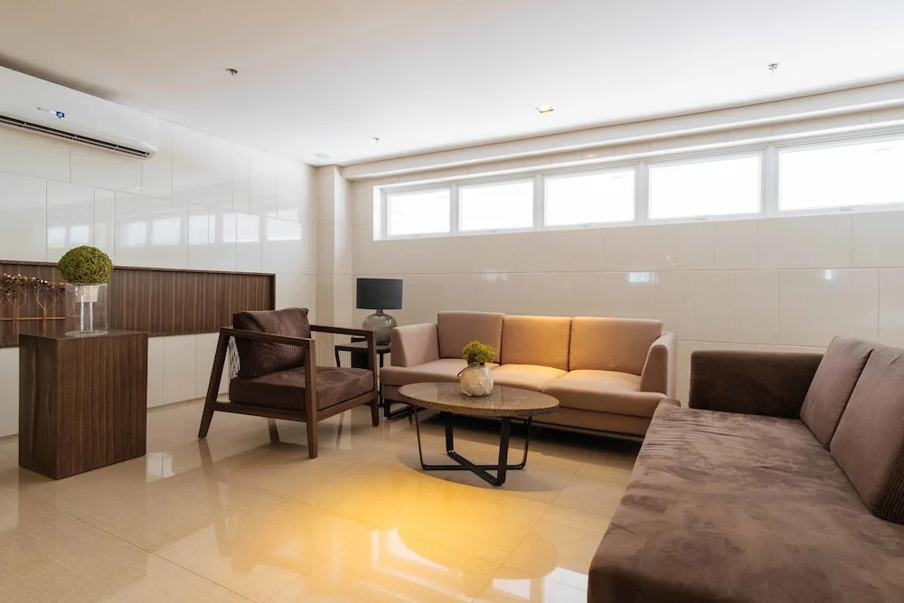 RedDoorz Premium @ SMDC Fairview