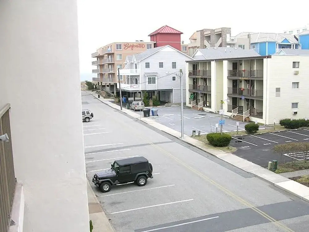 Ann Elizabeth 305 2 Bedroom Condo by RedAwning