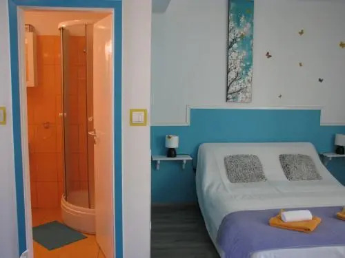 Apartments and Room Lemon