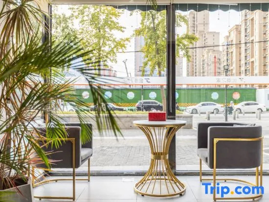 Golden Inns (Beijing Dajiaoting)