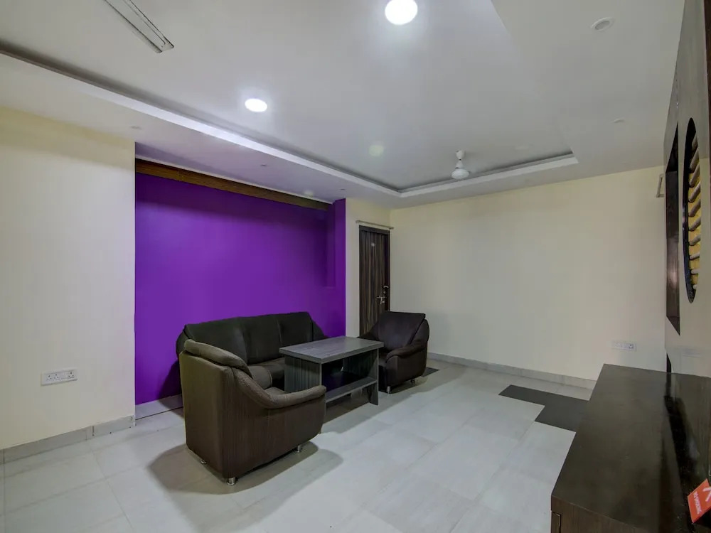 OYO 12812 Four Seasons Villa
