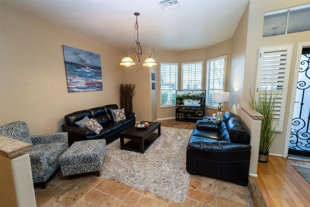 3245 Chandler