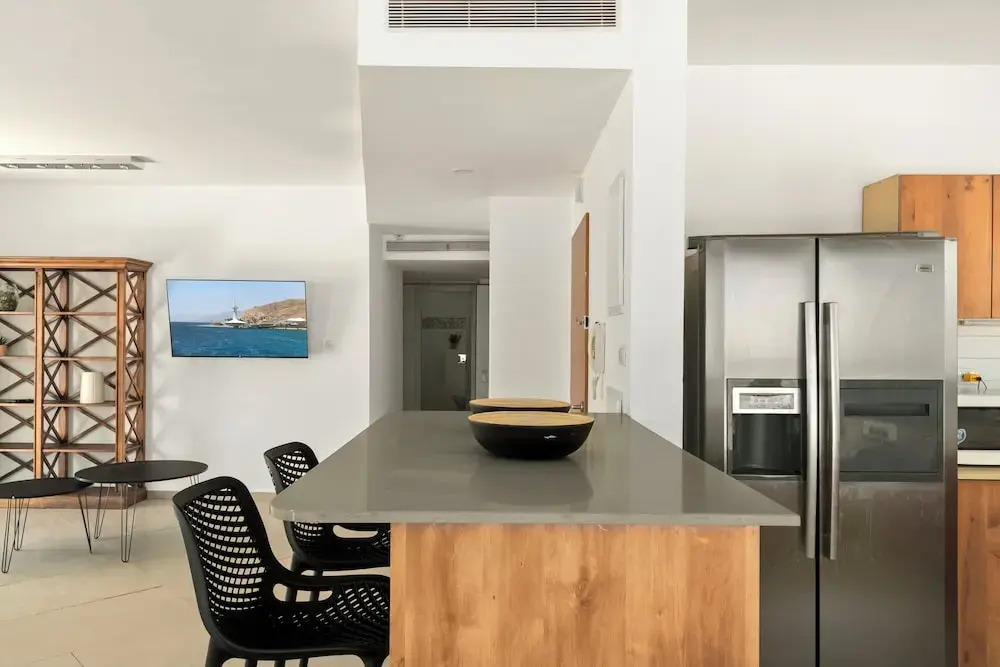 MAMAD - Sea View Beach Penthouse by Sea N' Rent