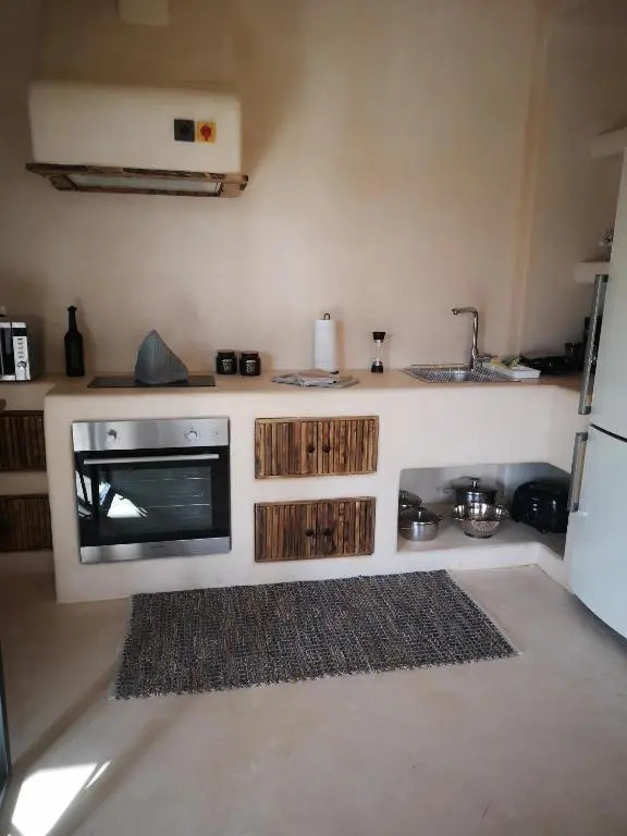 Gratelia Studio Damnoni