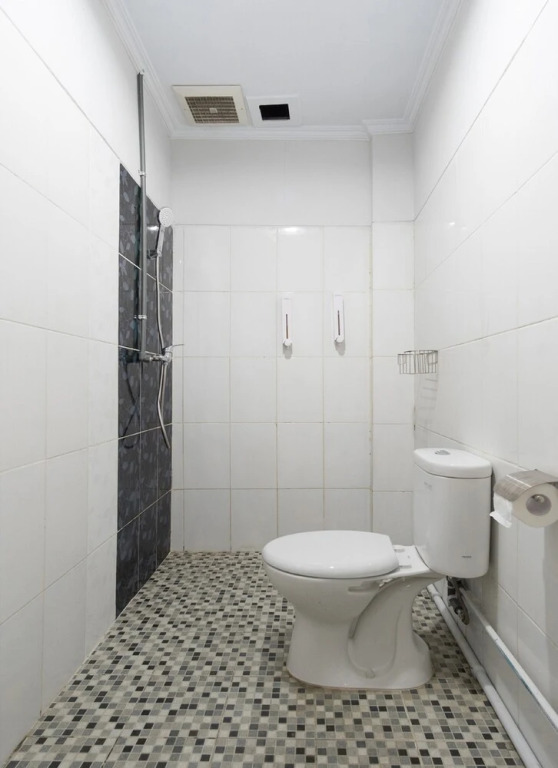 Hotel Wisata by OYO Rooms