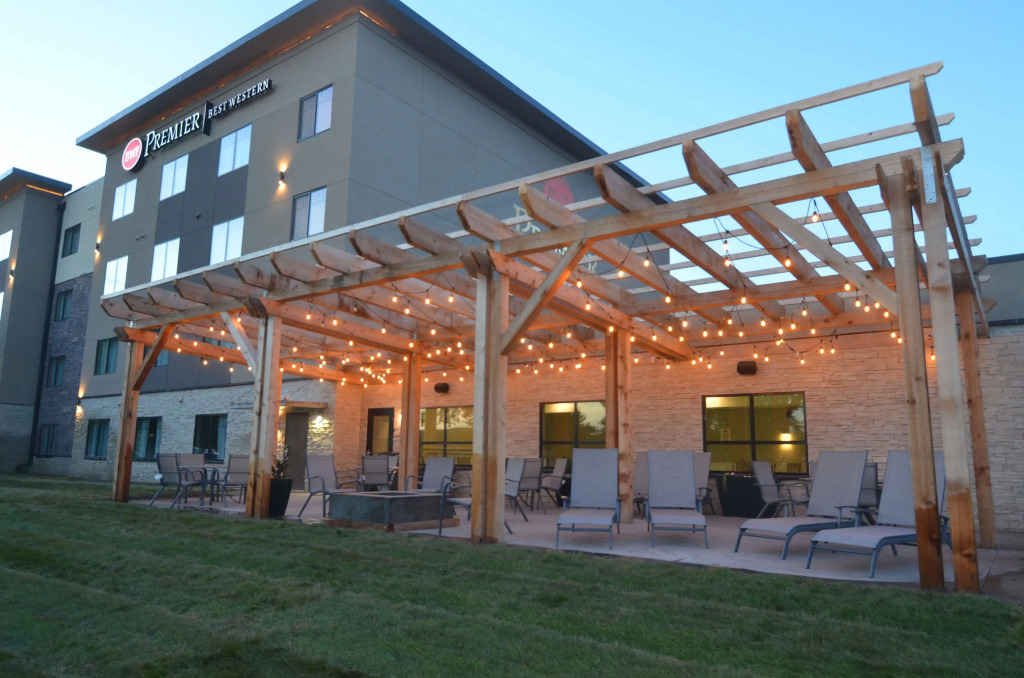 Best Western Premier Des Moines-Ankeny Hotel