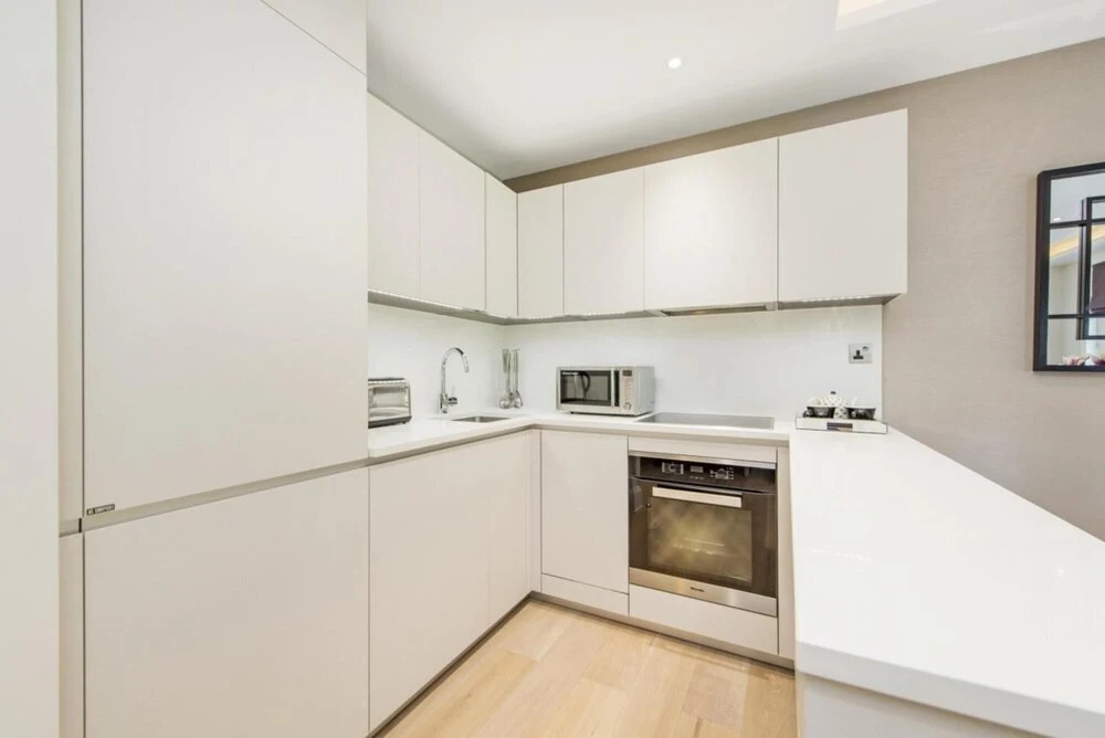 Luxury 2 Bedroom Apartment Near Hyde Park