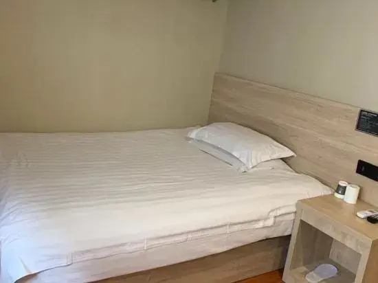Huihe Hotel (Shanghai Wusongkou International Cruise Port Branch)