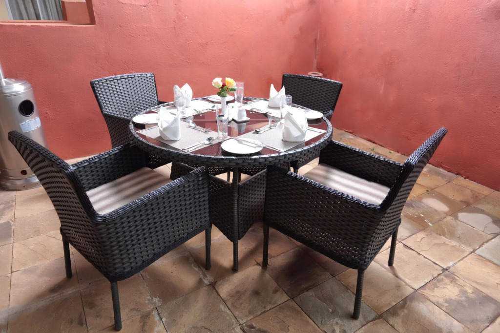Longview Suites