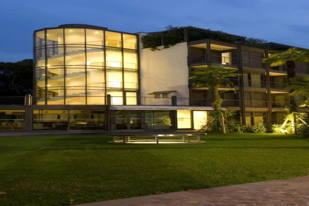 Курорт Du Lac et Du Parc Grand Resort