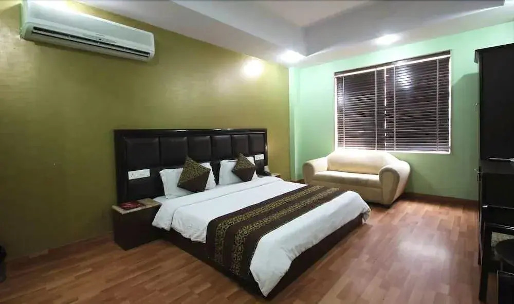 Super 51 Hotel