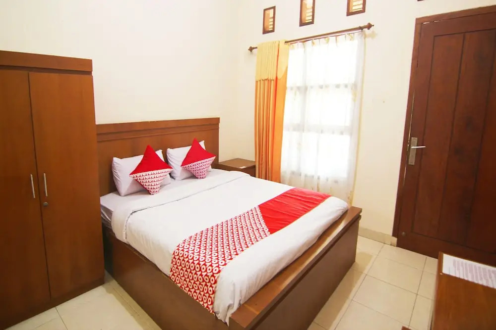 Griya Inayah by OYO Rooms