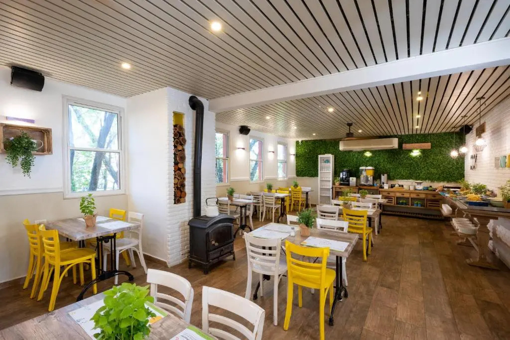 Kibbutz Malkiya Travel Hotel