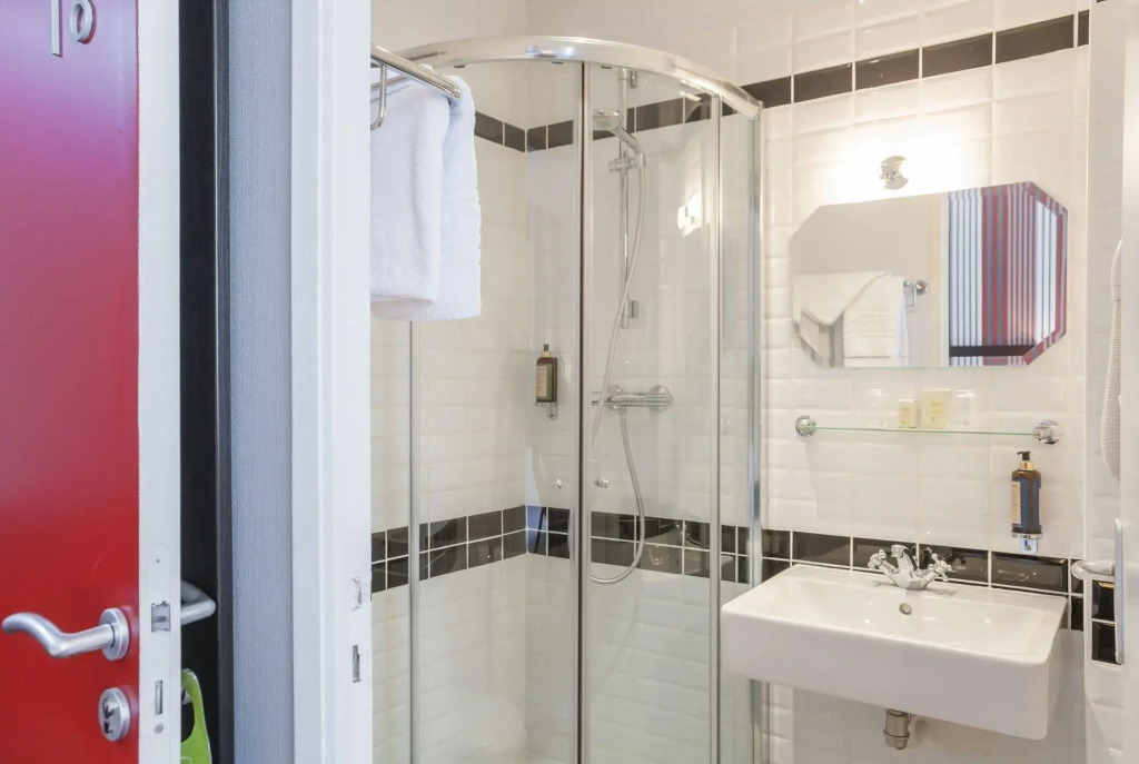 Logis Hotel - Le Charleston