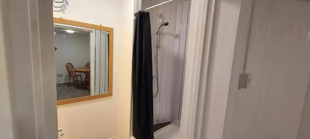 Lovely 3-bed Apartment in Parkgate Rotherham