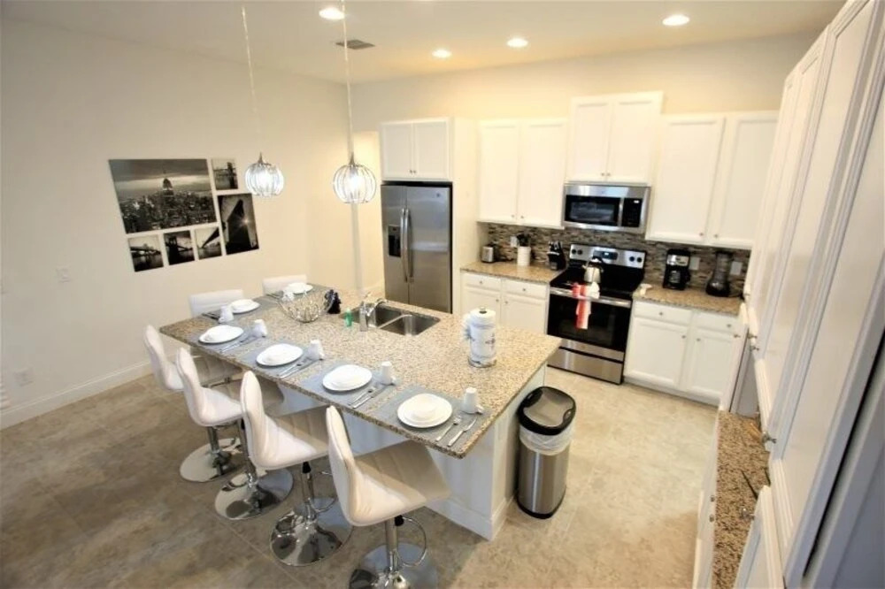 178fr 5 Bedroom Townhouse