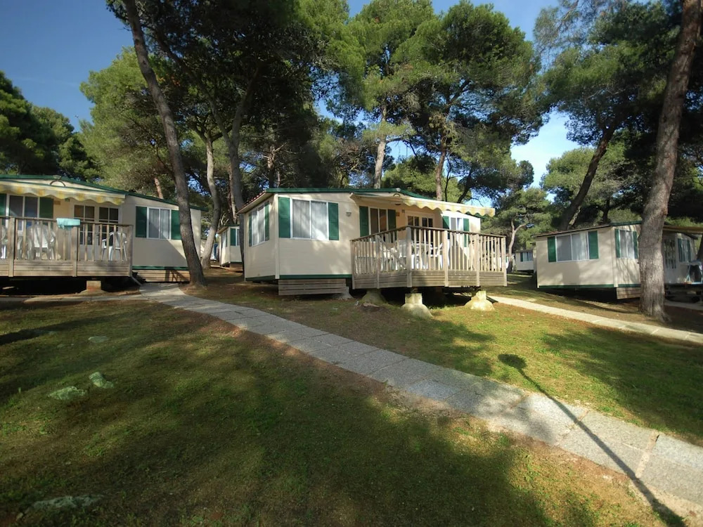 Carefully Furnished Chalet With a Terrace, 10 km. From Pula