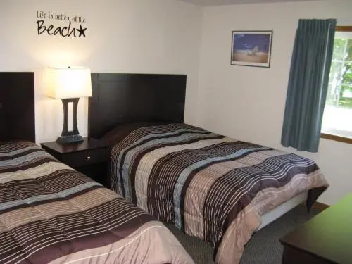 Put-in-Bay Poolview Condo #8