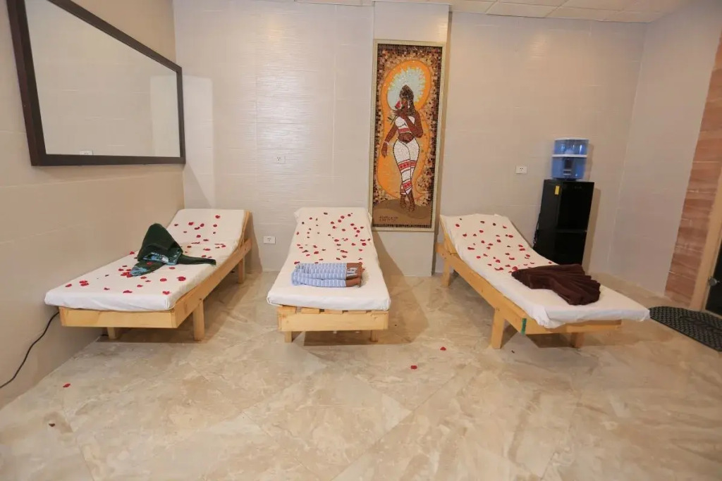 Kena Hotel