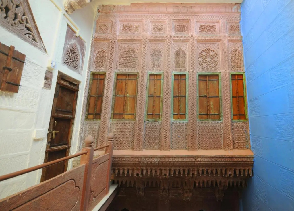 The Juna Mahal