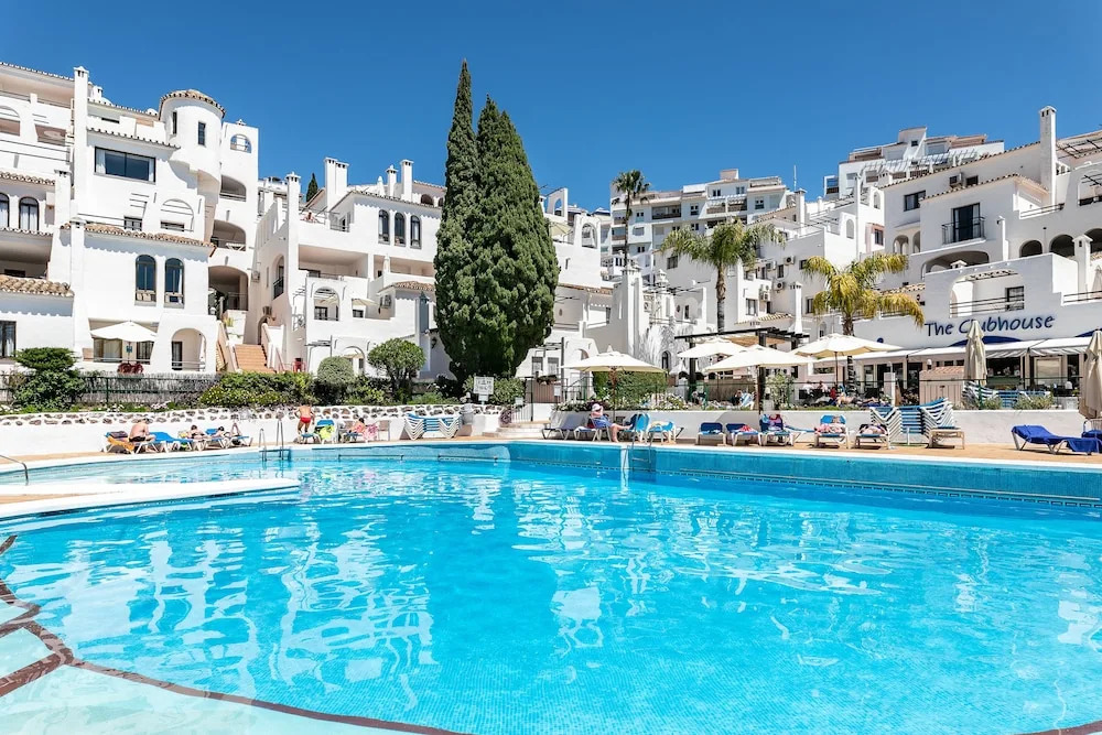 Enjoy near the beach TWO bedrooms in Pueblo Evita 1221