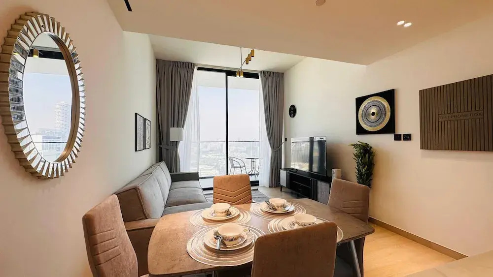 OYO HOME 1483 One Bedroom Apartments