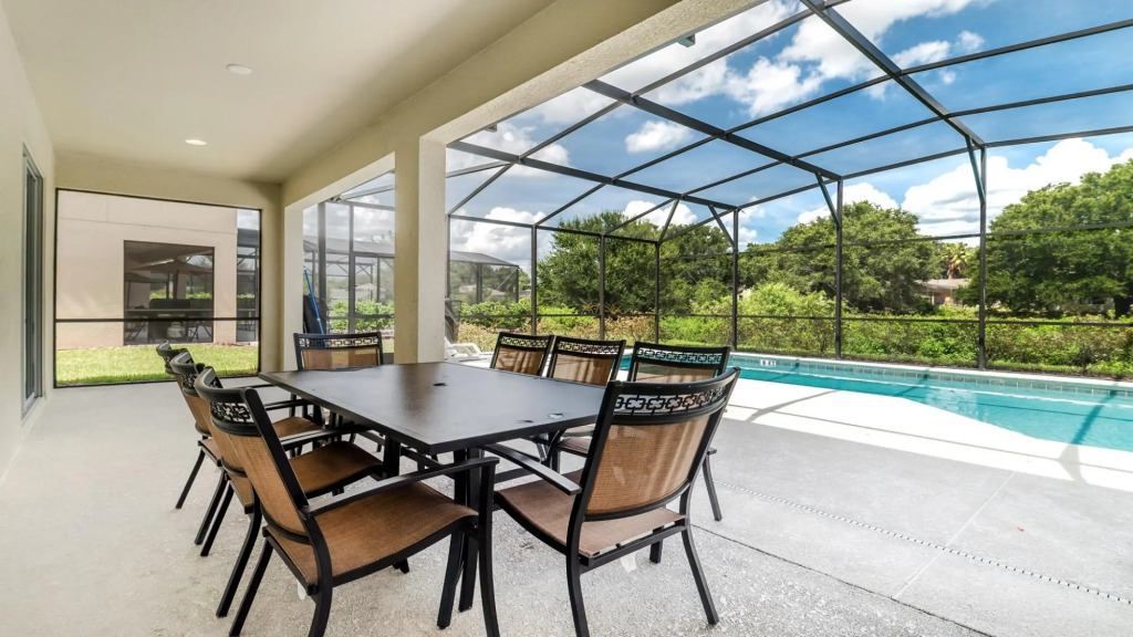 Modern 8BR Villa w Pool SPA Close to Disney
